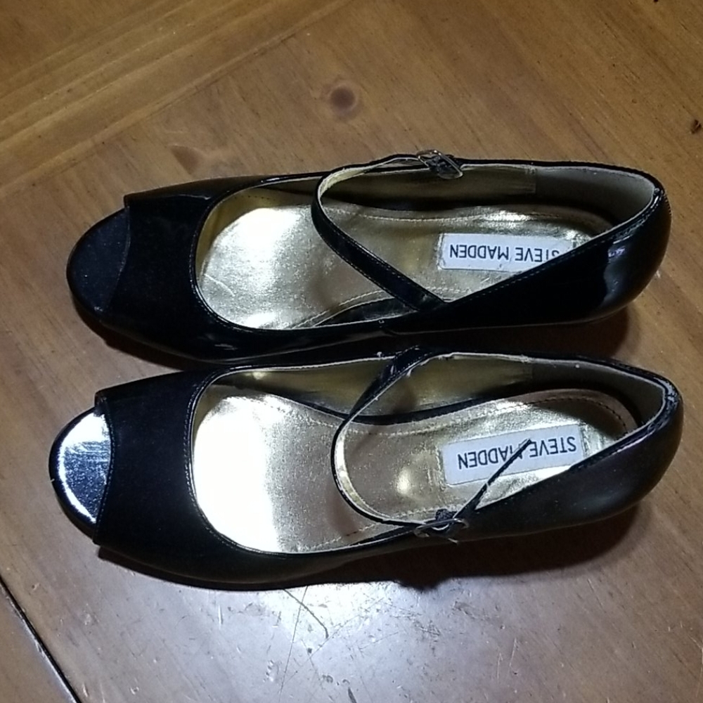 Girls Shoes